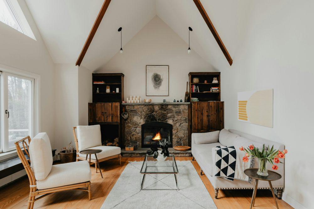 6 Tips Menata Area Sekitar Sofa Agar Lebih Menyatu dengan Ruang Tamu