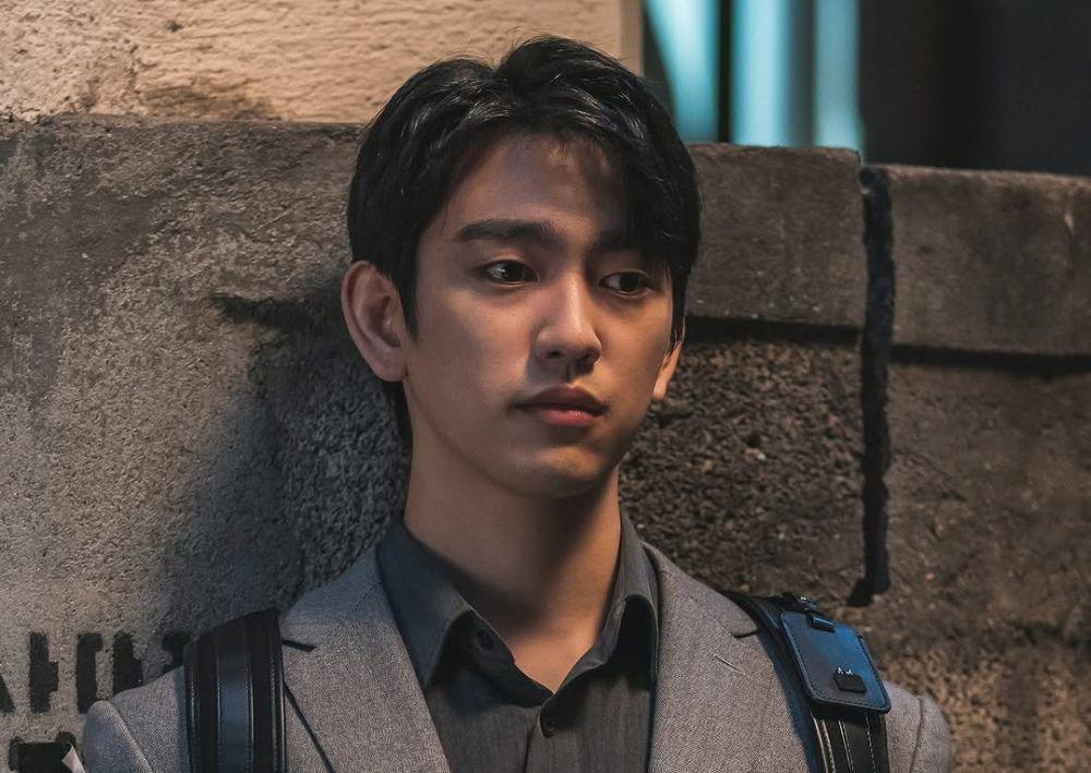 7 Teka-teki Hipotesis Dong Jin pada Kutukan Mi Jeong di The Witch