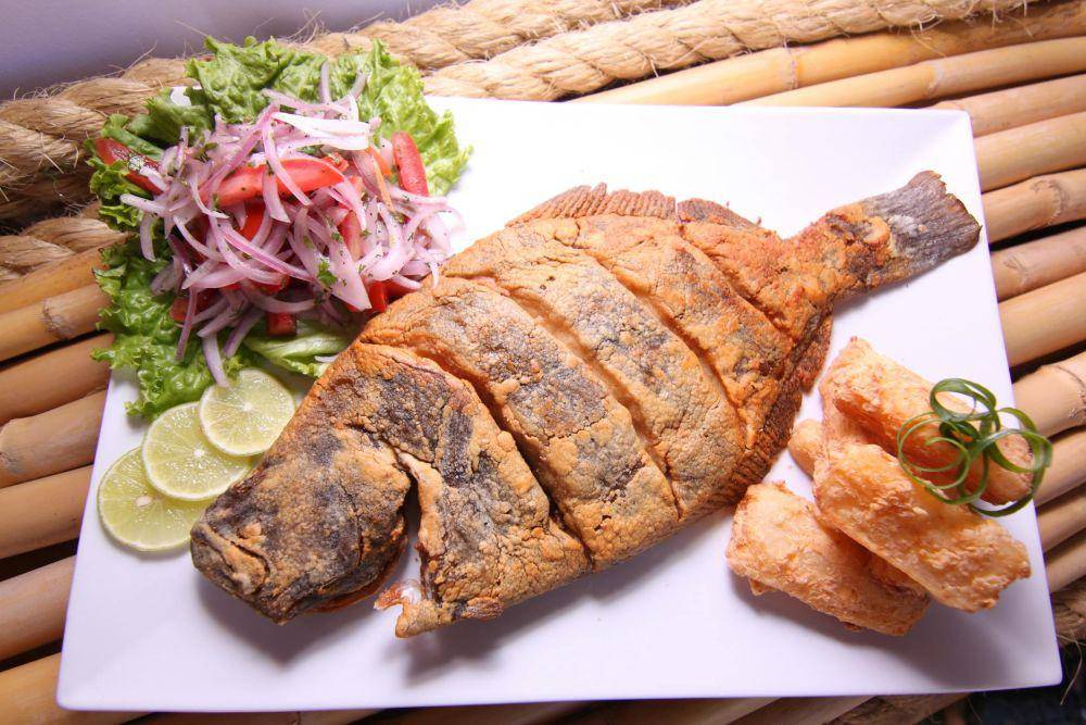 Ilustrasi Ikan Goreng (https://www.pexels.com/@paolo-diaz-1089867/)