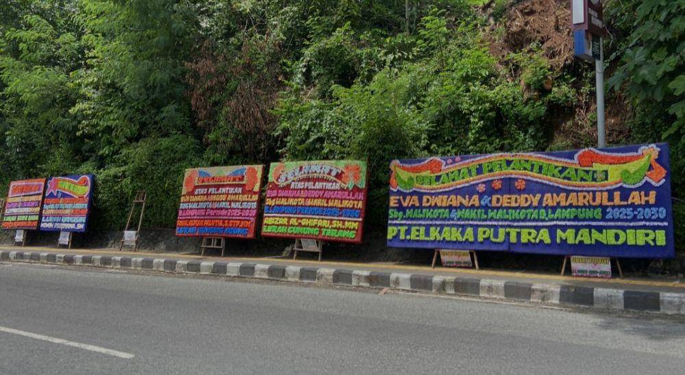 Pantauan papan bunga di Jl. Diponegoro Bandar Lampung (IDN Times/Muhaimin)