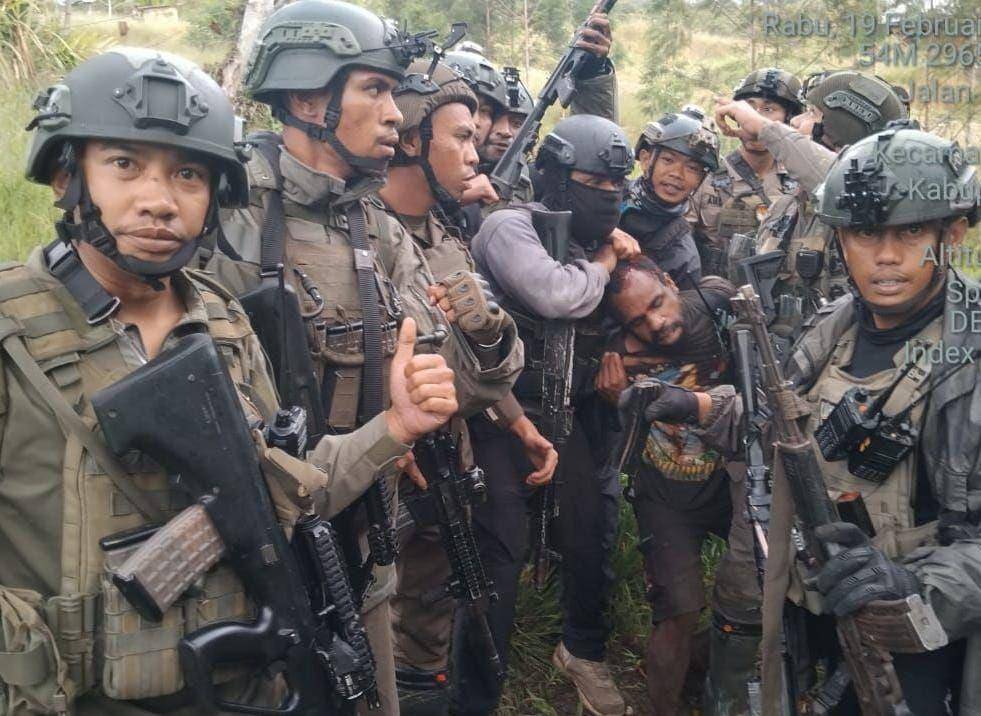 Anggota KKB, Aske Mabel, ditangkap Satgas Operasi Damai Cartenz di Yalimo. (IDN Times/Istimewa)