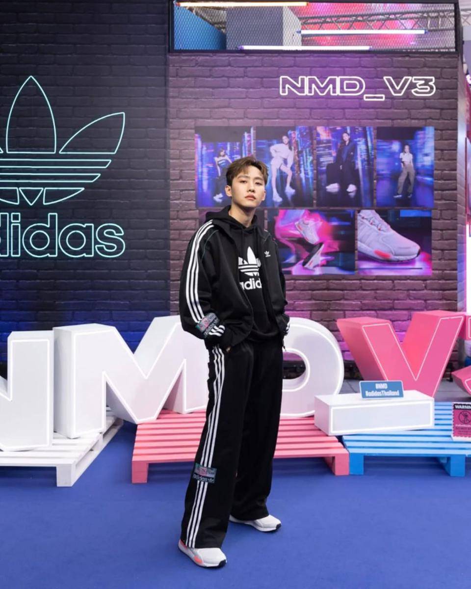 outfit athleisure ala Mark Siwat (instagram.com/Marksiwat)