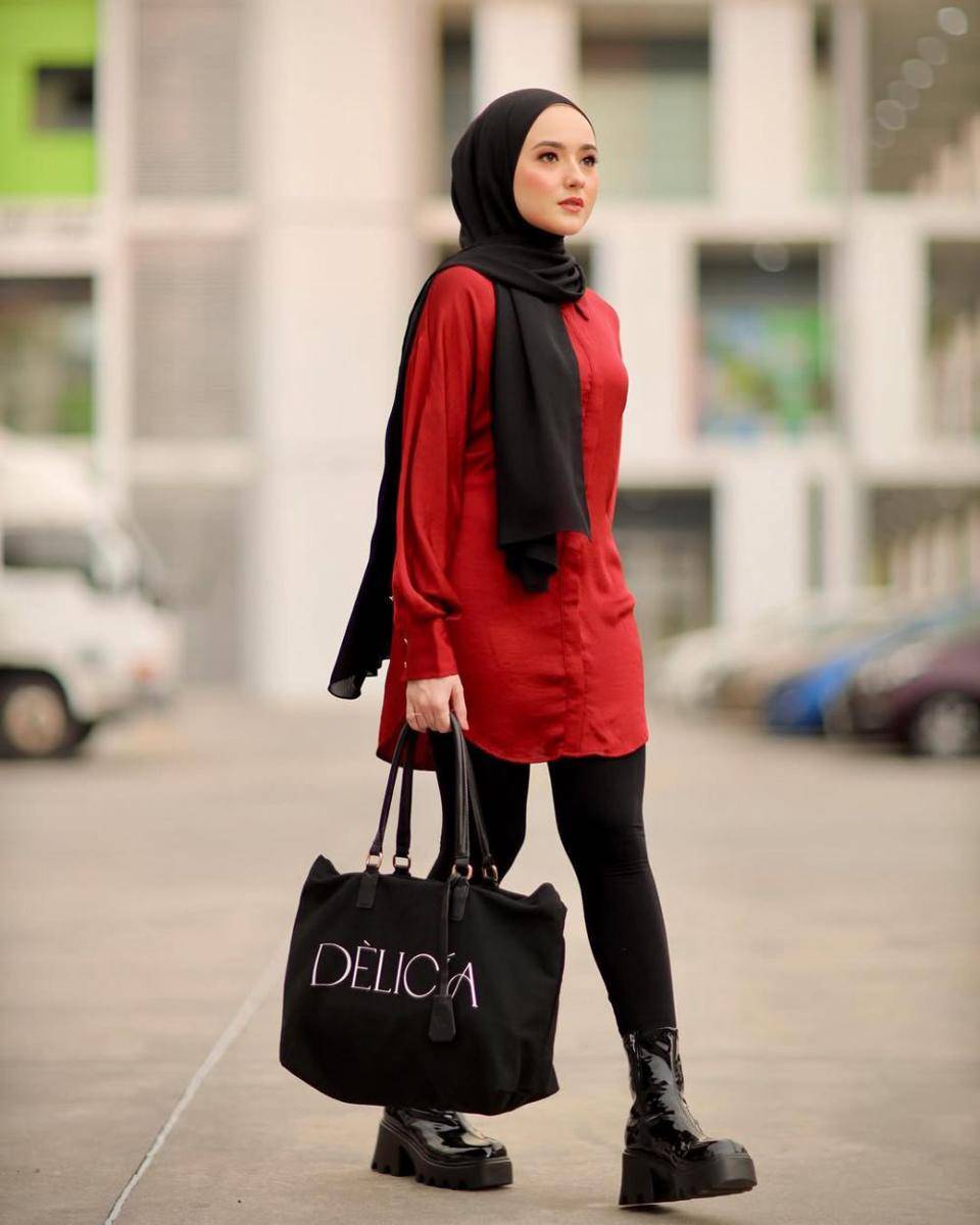 potret ide OOTD hijab untuk cewek mamba ala Hannah Delisha (instagram.com/hannahdelisha)