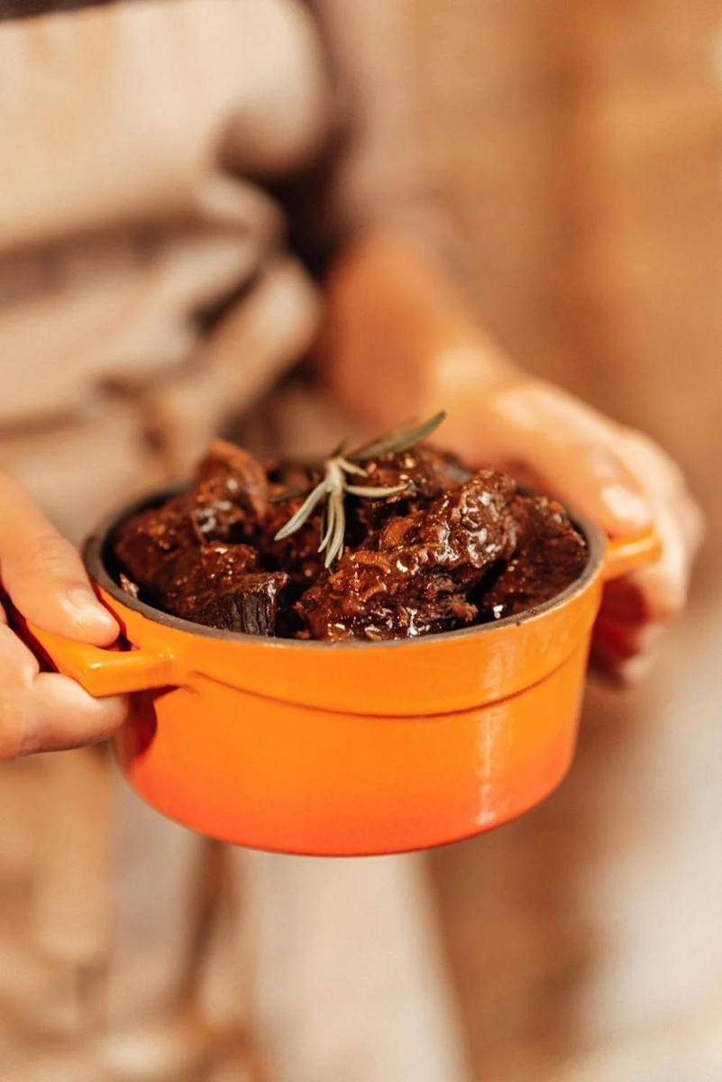 Ilustrasi Krengsengan Daging (https://www.pexels.com/@furkanfdemir/)