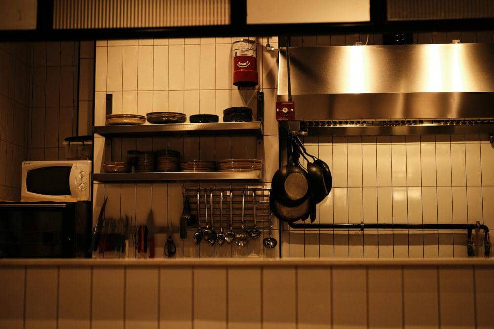 ilustrasi peralatan dapur