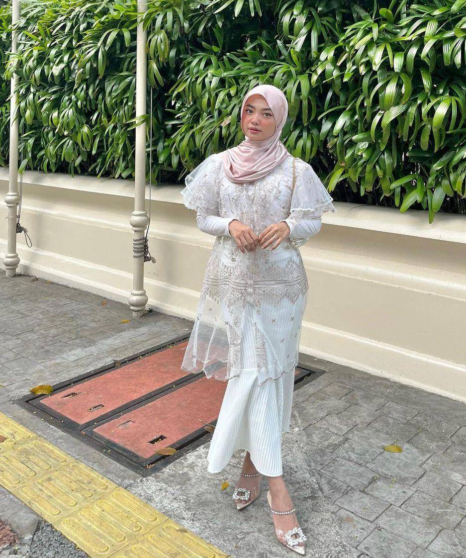 OOTD ala Tamara Syarief (instagram.com/tamarasyarief)