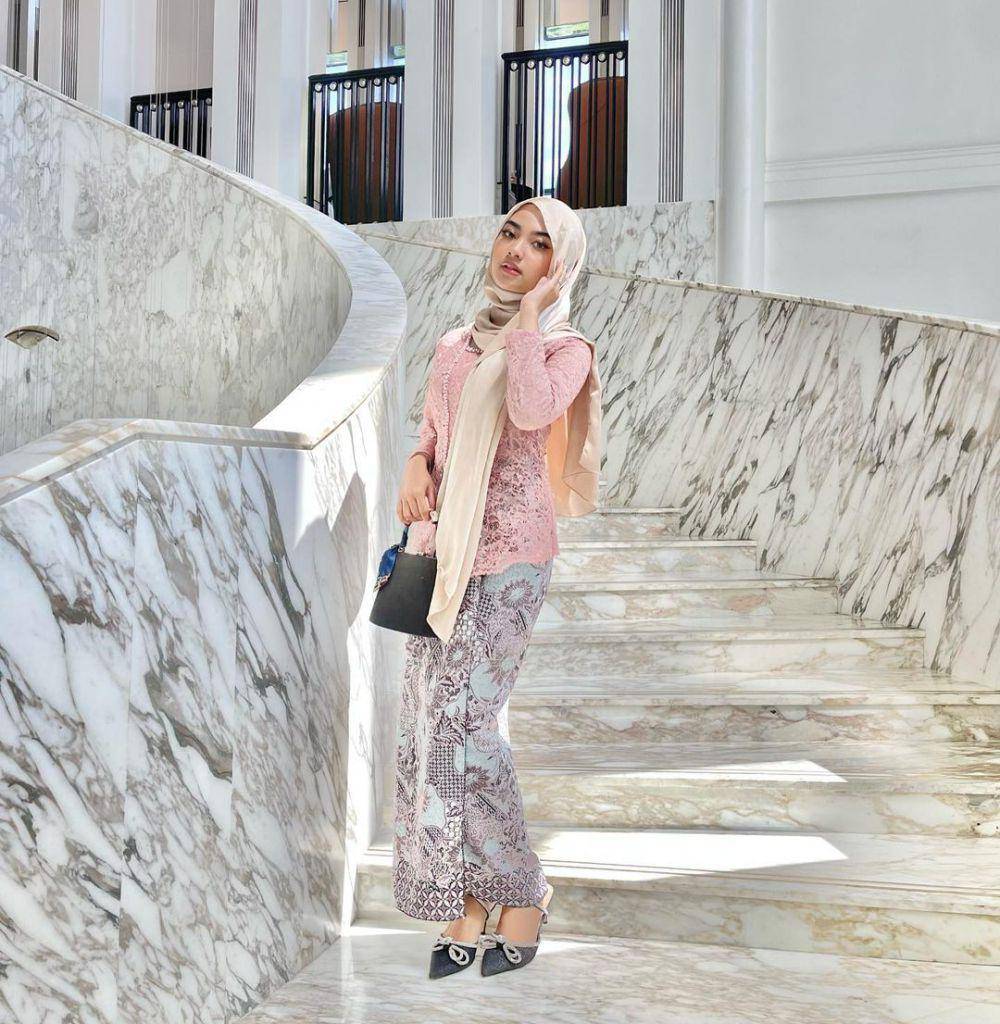 OOTD ala Tamara Syarief (instagram.com/tamarasyarief)
