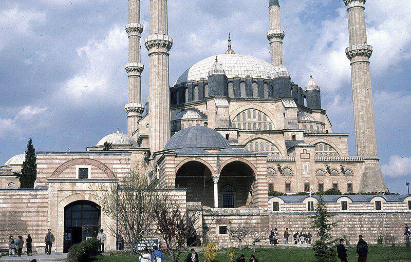 Selimeye Mosque (commons.wikimedia.org/Dosseman)
