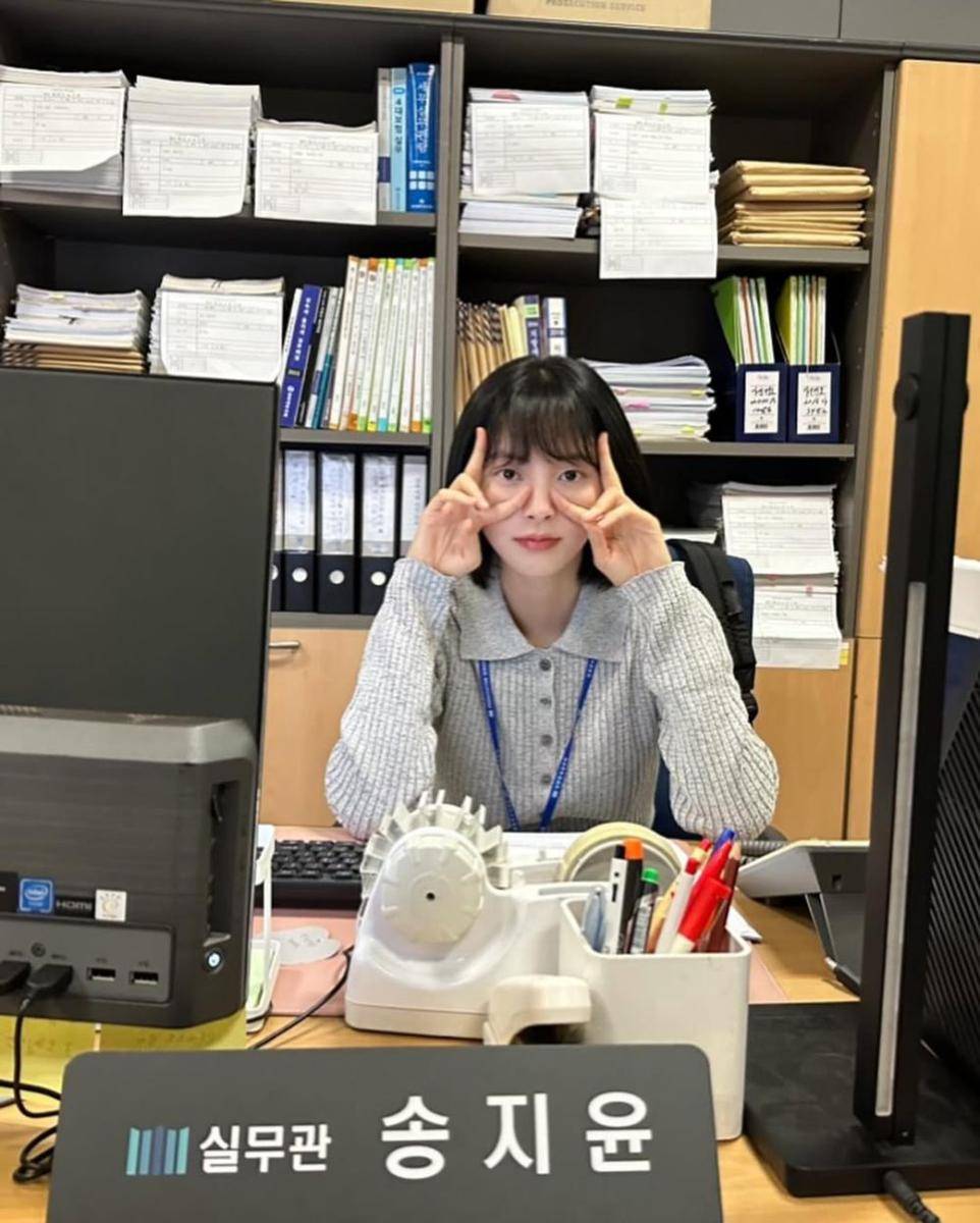 Shin Su Hyun (instagram.com/xinsooo)
