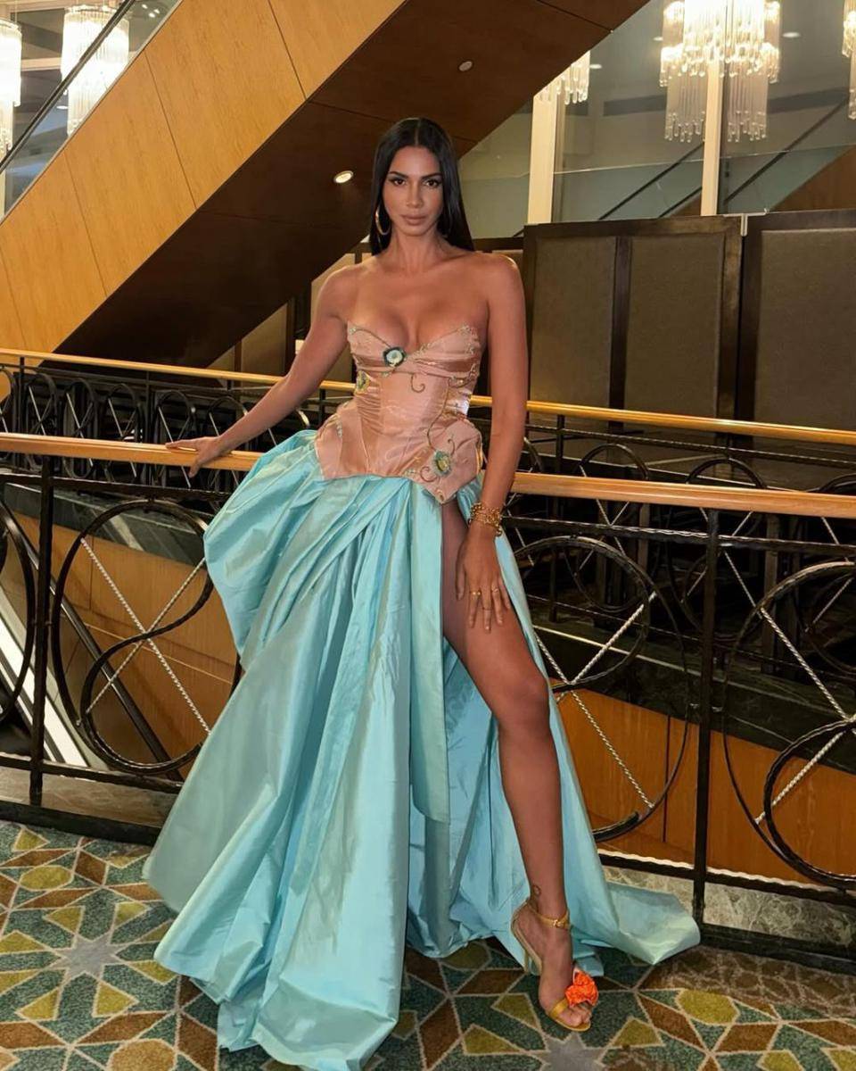 Potret Miss Cosmo Kolombia 2025, Dayana Cardenas (instagram.com/dayanacardenasoficial)