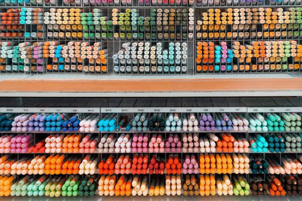 Ilustrasi alat tulis (unsplash.com/@camillesanvicente)