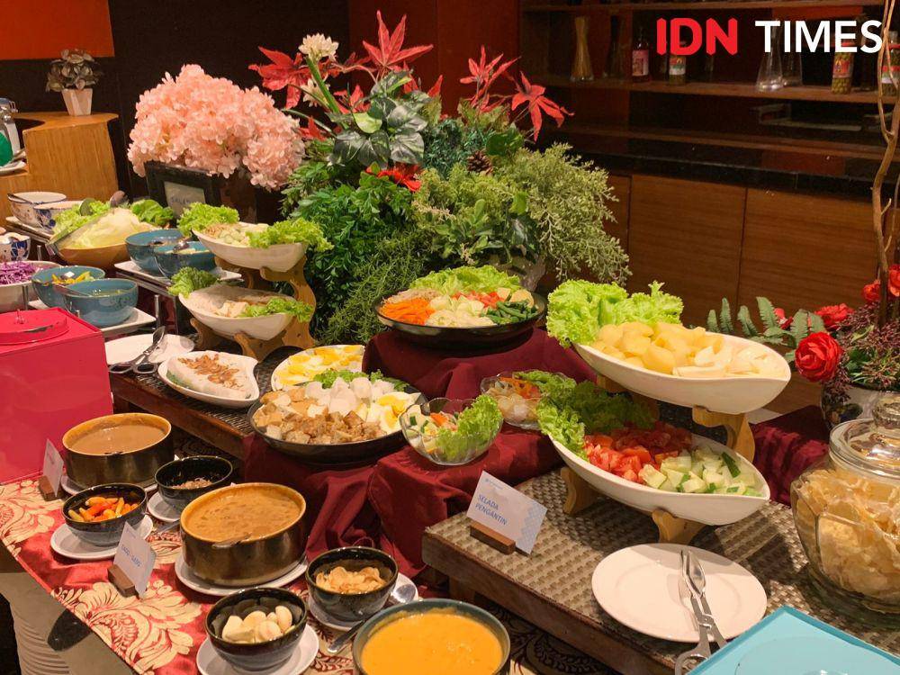 Potret menu bukber di Wyndham Surabaya City Centre (IDN Times/Fina Wahibatun Nisa)
