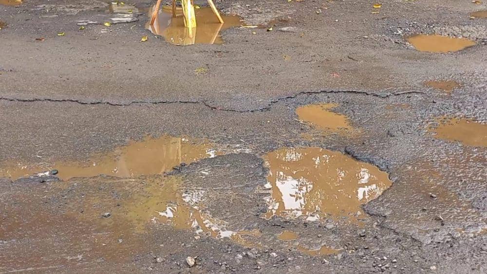 Akses jalan rusak di Kabupaten Trenggalek. IDN Times/ istimewa