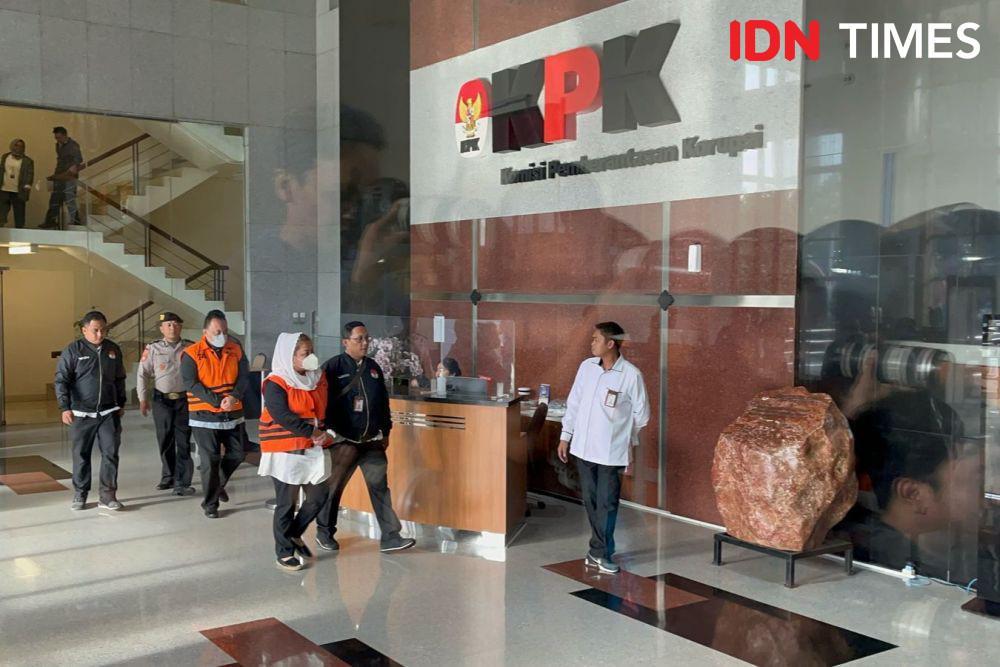 KPK: Wali Kota Semarang dan Suami Korupsi Pengadaan Meja-Kursi di SD