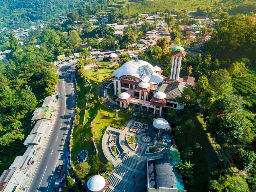 5 Wisata Religi di Bogor yang Bertemakan Bhineka Tunggal Ika 