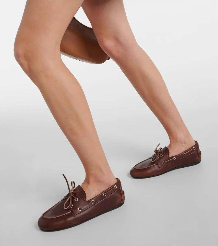 Ilustrasi boat loafers. (pinterest.com/MADE Trends)