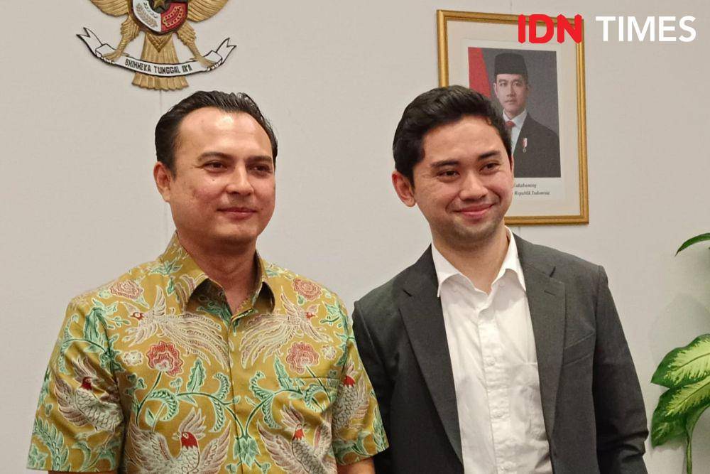 Direktur Utama PT Mandala Kriya Semesta, Robert A. Jantzen (Kiri) dan President Director PT Sriboga Flour Mill, Naufall S. Arifin (Kanan) (IDN Times/Ayu Afria)