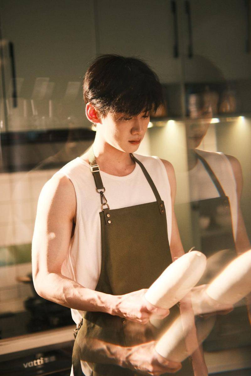 potret Bai Jing Ting (weibo.com/Bai Jing Ting Studio)