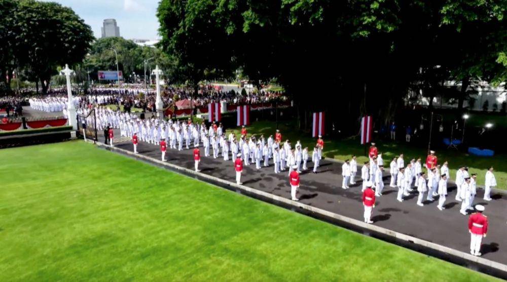 Presiden RI Prabowo Subianto 961 melantik pimpinan daerah secara serentak di Istana Merdeka Jakarta hari ini, Kamis (20/2). (dok. Tim Komunikasi Prabowo)