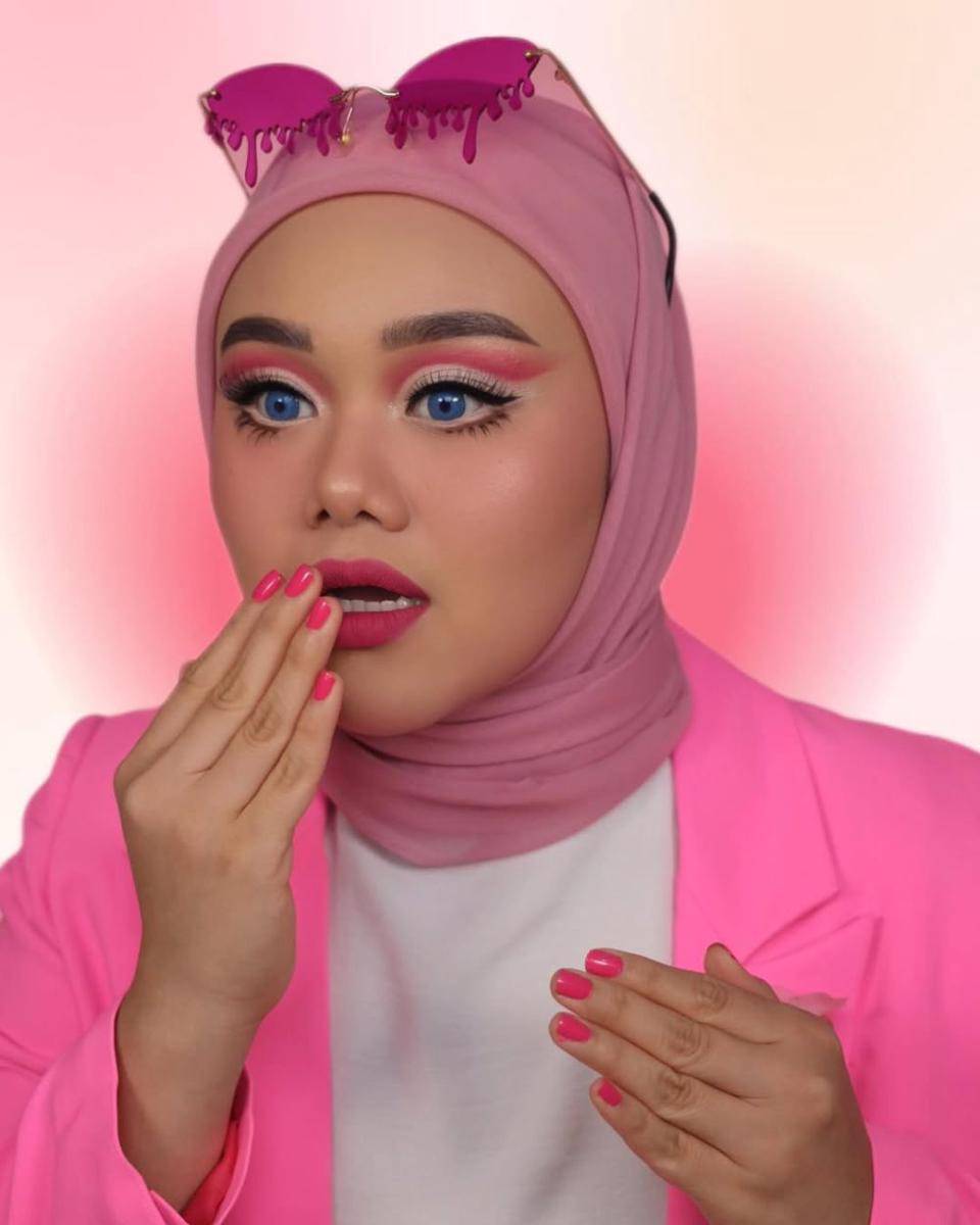 inspirasi makeup karakter ala Fatya Biya (instagram.com/fatyabiya)