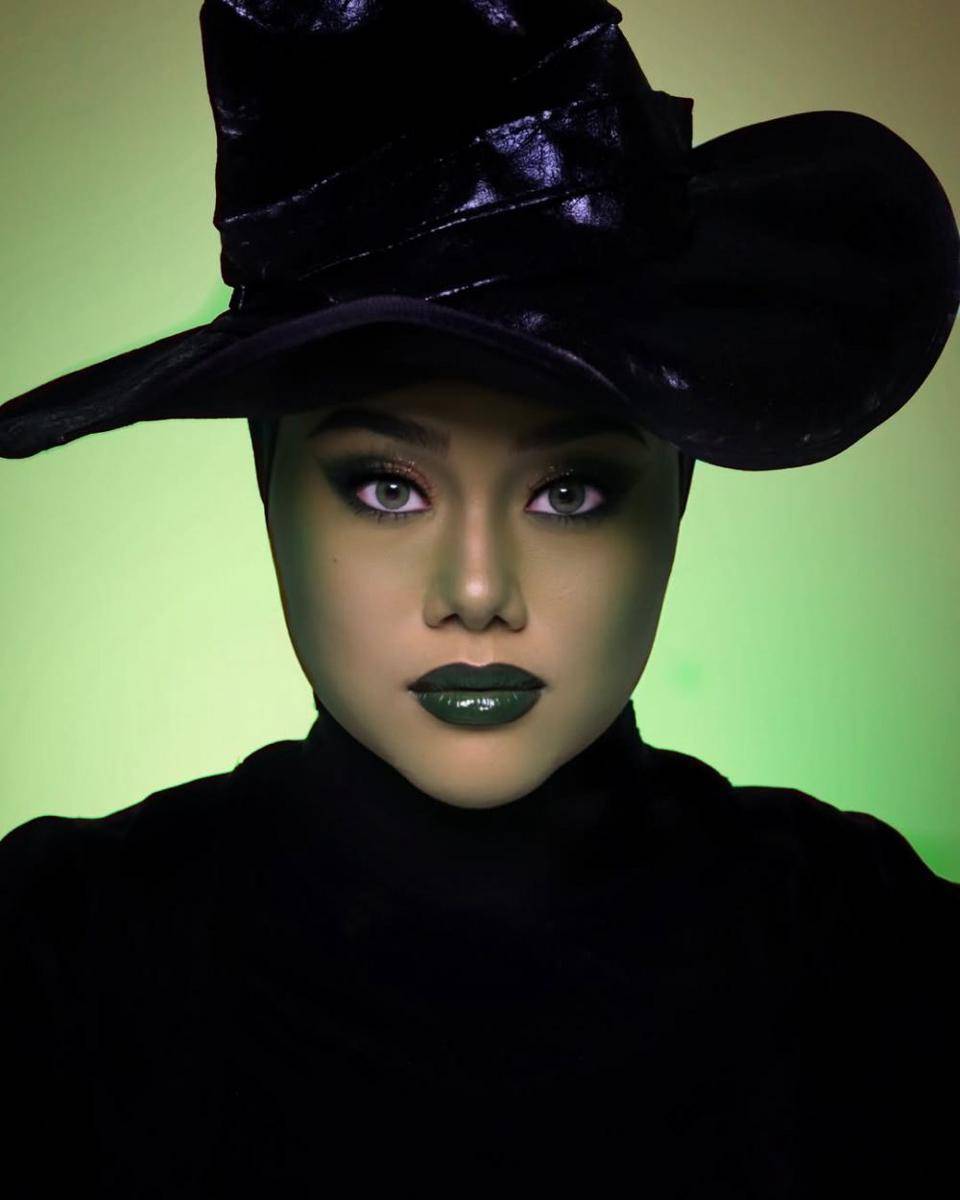 inspirasi makeup karakter ala Fatya Biya (instagram.com/fatyabiya)