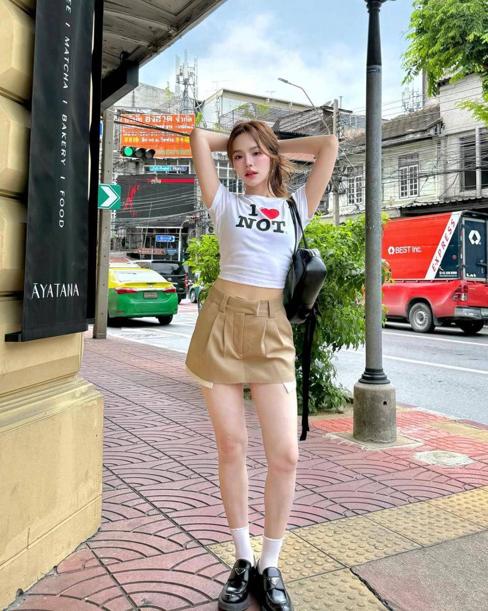 Giny Gigy (instagram.com/ginygigy)