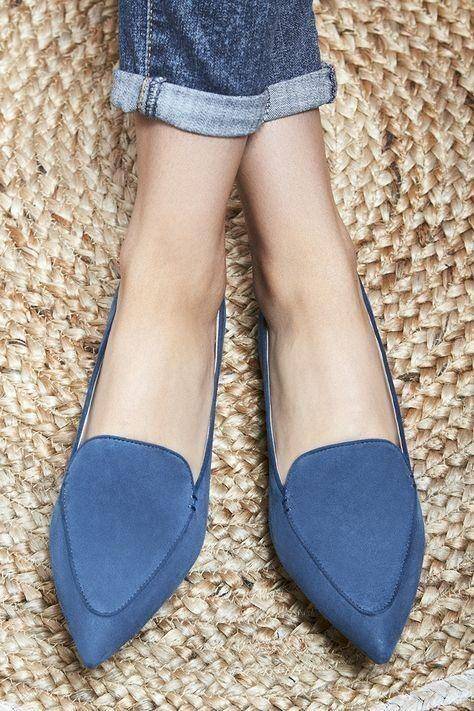 Ilustrasi slipper loafers. (pinterest.com/Eper2020)