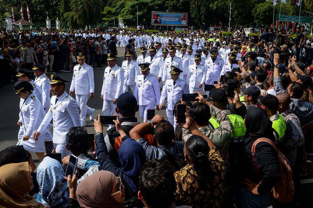 Kepala Daerah Melakukan Kirab menuju Istana (Sumber : Indonesia.go.id)