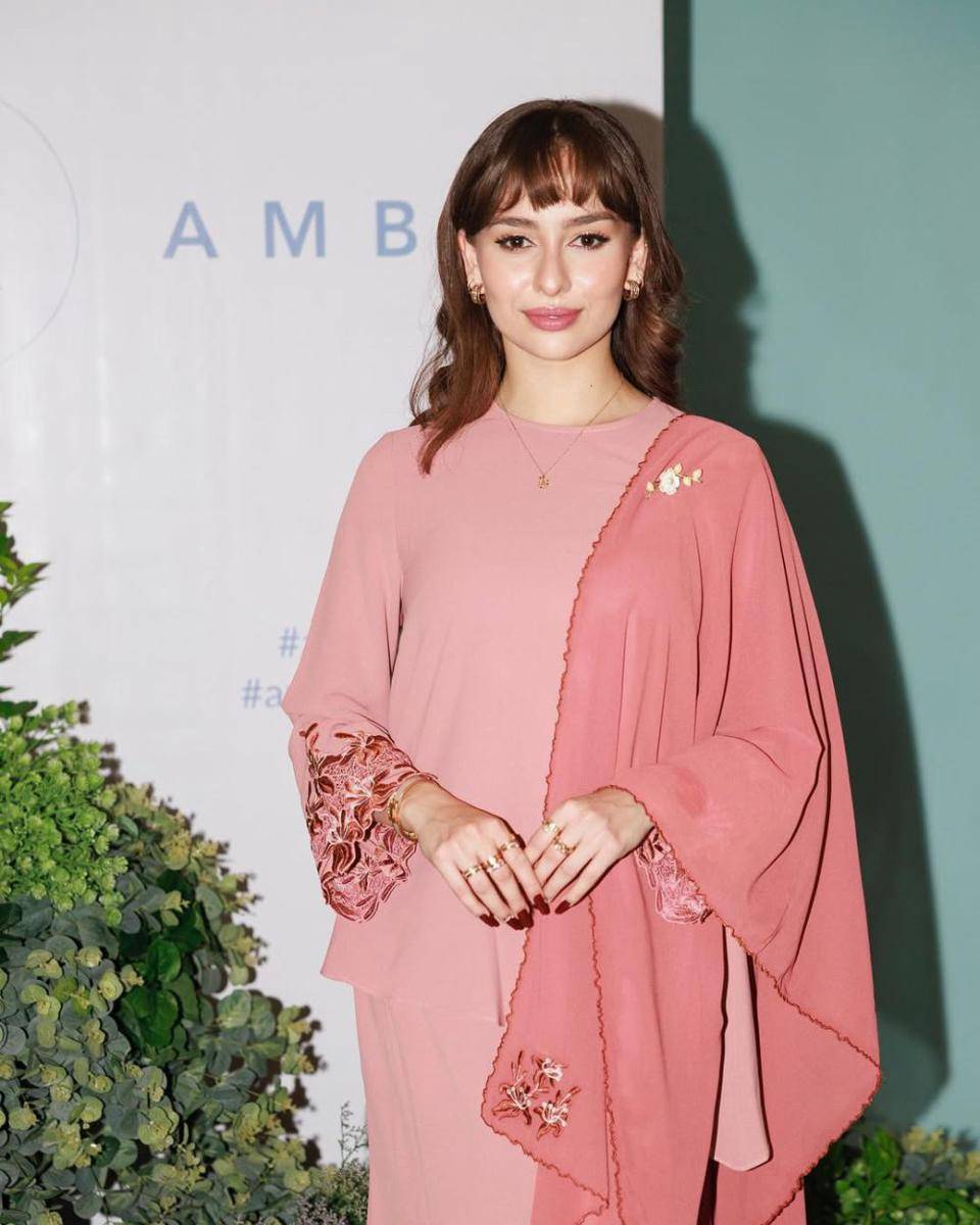 potret gaya rambut sebahu ala Anna Jobling (instagram.com/annajobling)