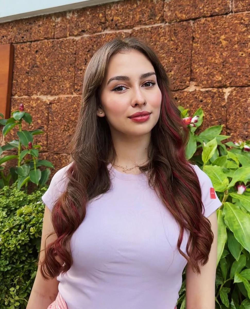 potret ide gaya rambut buat ke kantor hingga di rumah ala Anna Jobling (instagram.com/annajobling)
