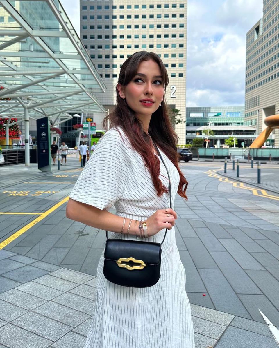 potret ide gaya rambut buat ke kantor hingga di rumah ala Anna Jobling (instagram.com/annajobling)