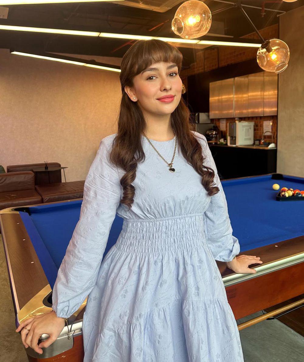 potret ide gaya rambut buat ke kantor hingga di rumah ala Anna Jobling (instagram.com/annajobling)
