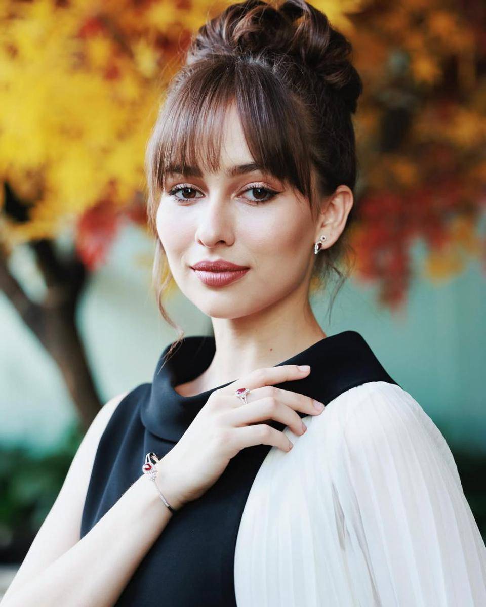 potret ide gaya rambut elegan ala Anna Jobling (instagram.com/annajobling)