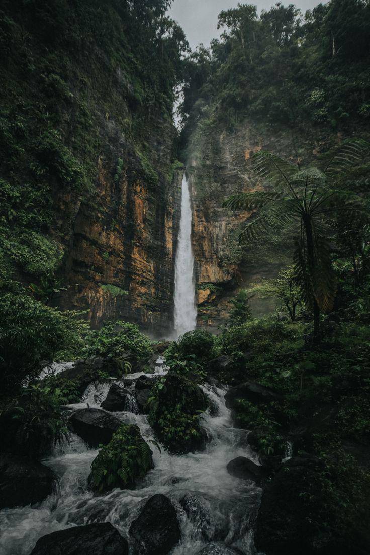 Ilustrasi Air Terjun Kapas Biru (pinterest.com/Bili Wiliawan)