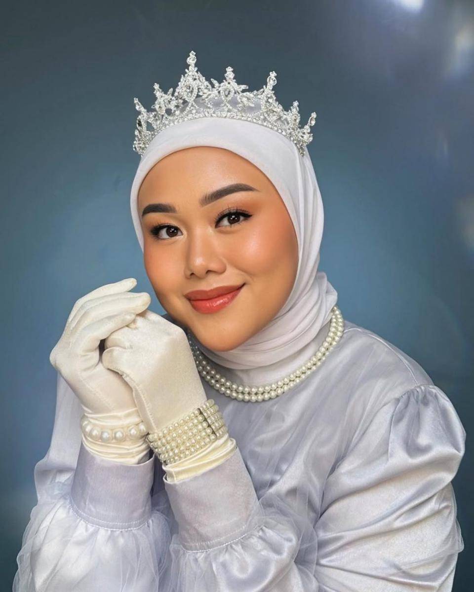 inspirasi makeup karakter ala Fatya Biya (instagram.com/fatyabiya)