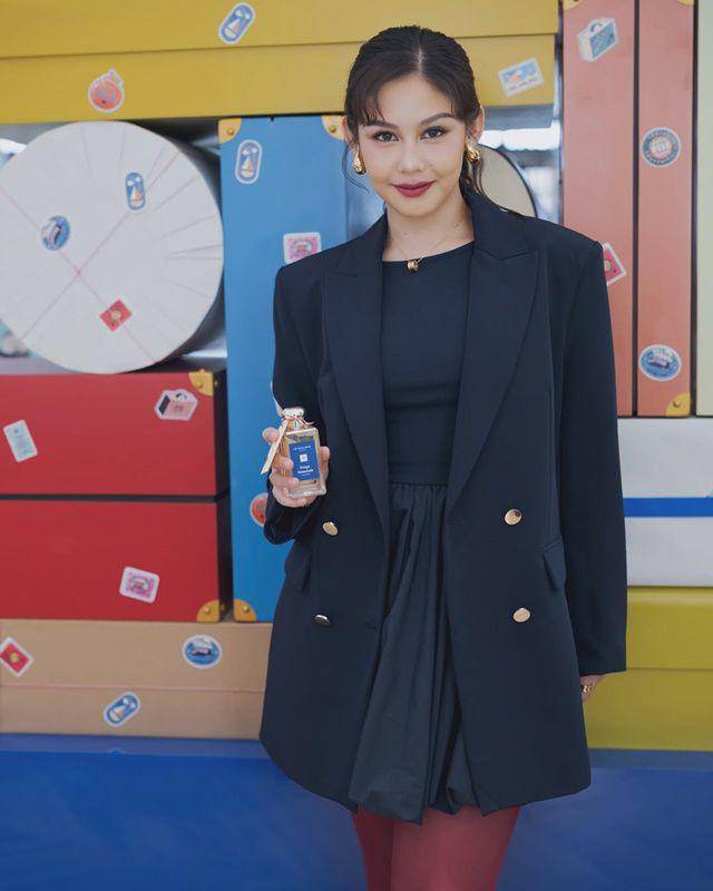 ootd rok balon (instagram.com/vaneshaass)