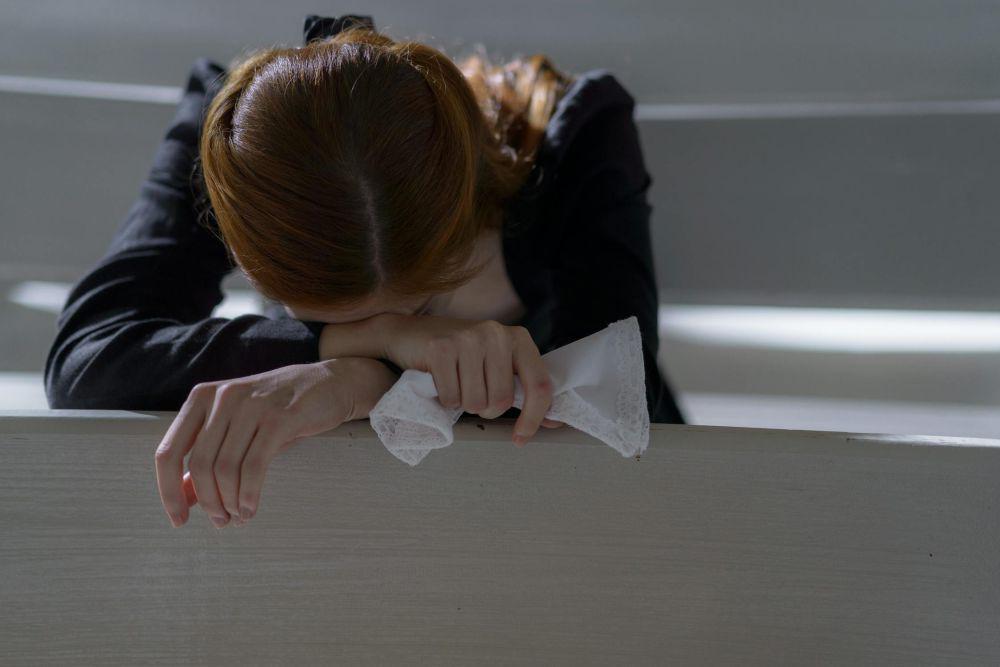 Mikirin Omongan Orang Terus? 4 Cara Ini Bikin Kamu Lebih Kebal Mental