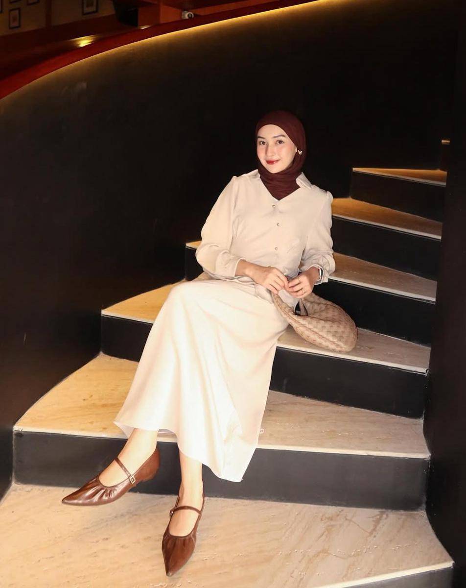 OOTD ala Inggrid Yulika (instagram.com/inggridyulikaa)