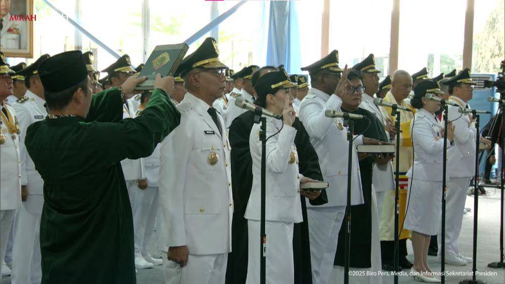 Sumpah jabatan Kepala Daerah saat dilantik oleh Presiden Prabowo Subianto di Istana Negara pada Kamis (20/2/2025). (youtube.com/Sekretariat Presiden)
