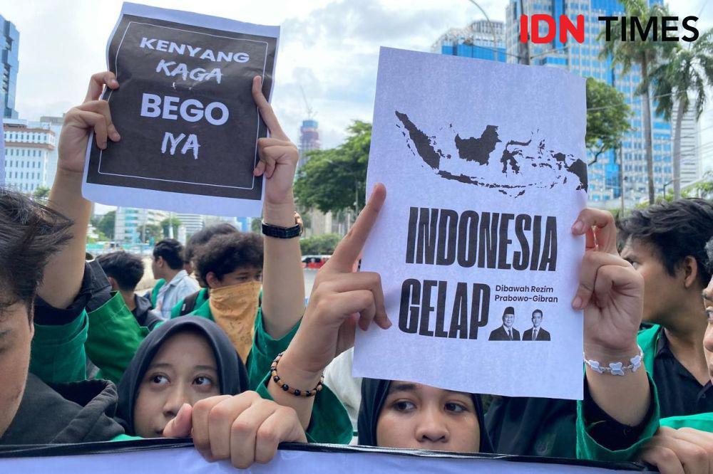 Tagar #IndonesiaGelap vs #IndonesiaTerang: Perang Narasi di Medsos
