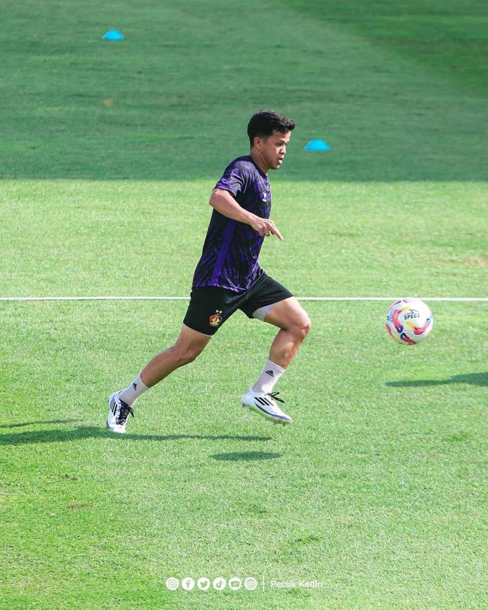Pemain Persik Kediri saat berlatih. Instagram.com/ persikfcofficial