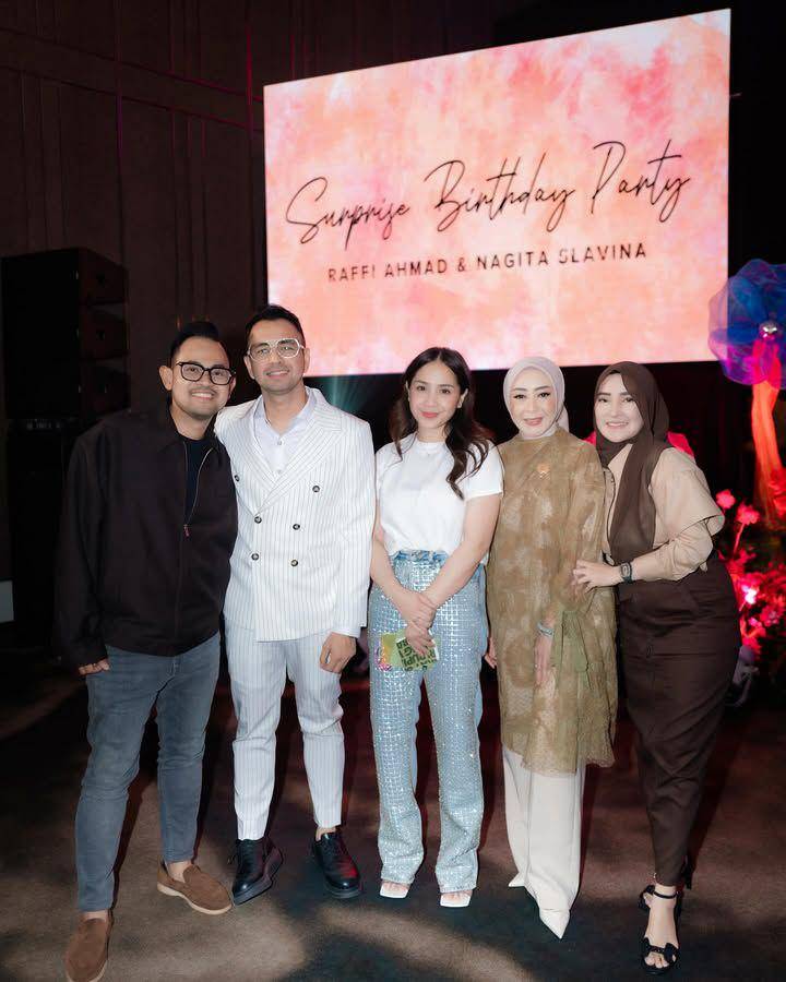 artis di ulang tahun Raffi dan Nagita (Instagram.com/raffinagita1717)