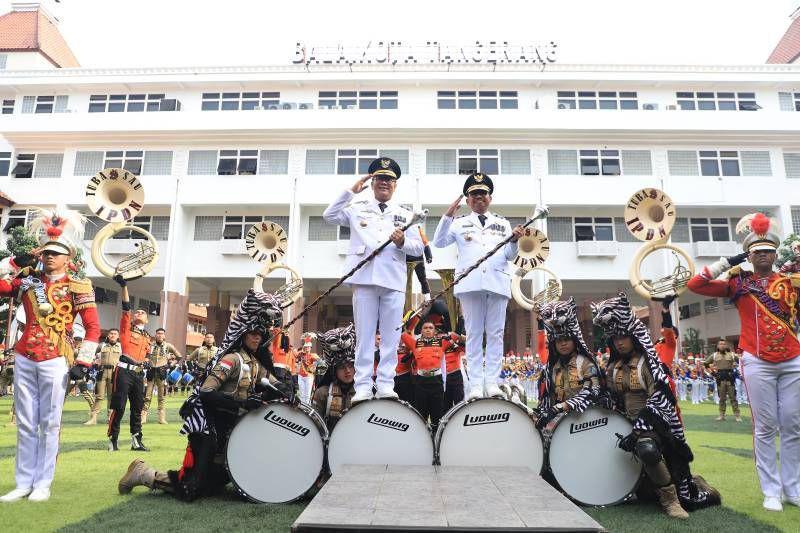 Drumband di Balik Sambutan Meriah Walkot Tangerang Sachrudin