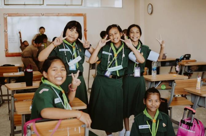 ilustrasi anak sekolah (pexels.com/ron-lach)