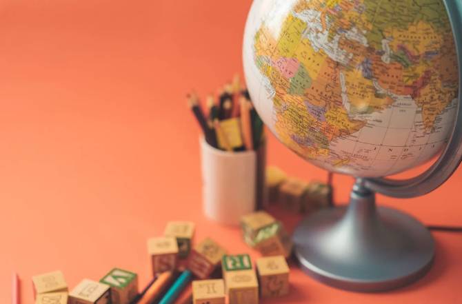 ilustrasi globe (pexels.com/freestockpro)