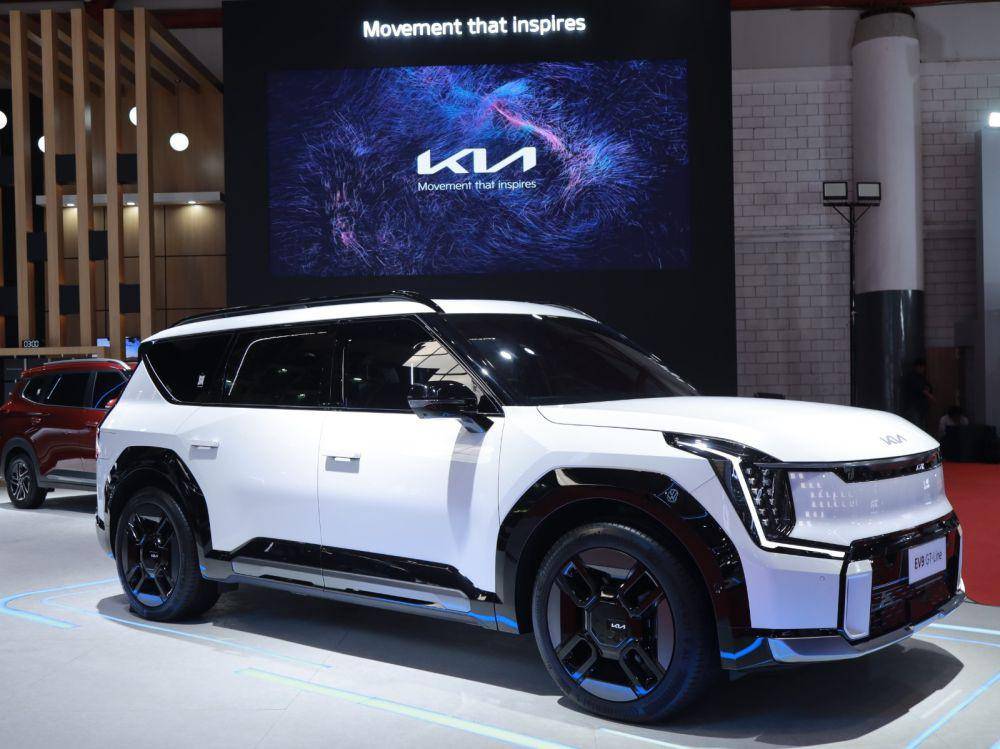 Kia EV9 GT-Line di IIMS 2025 (KIA)