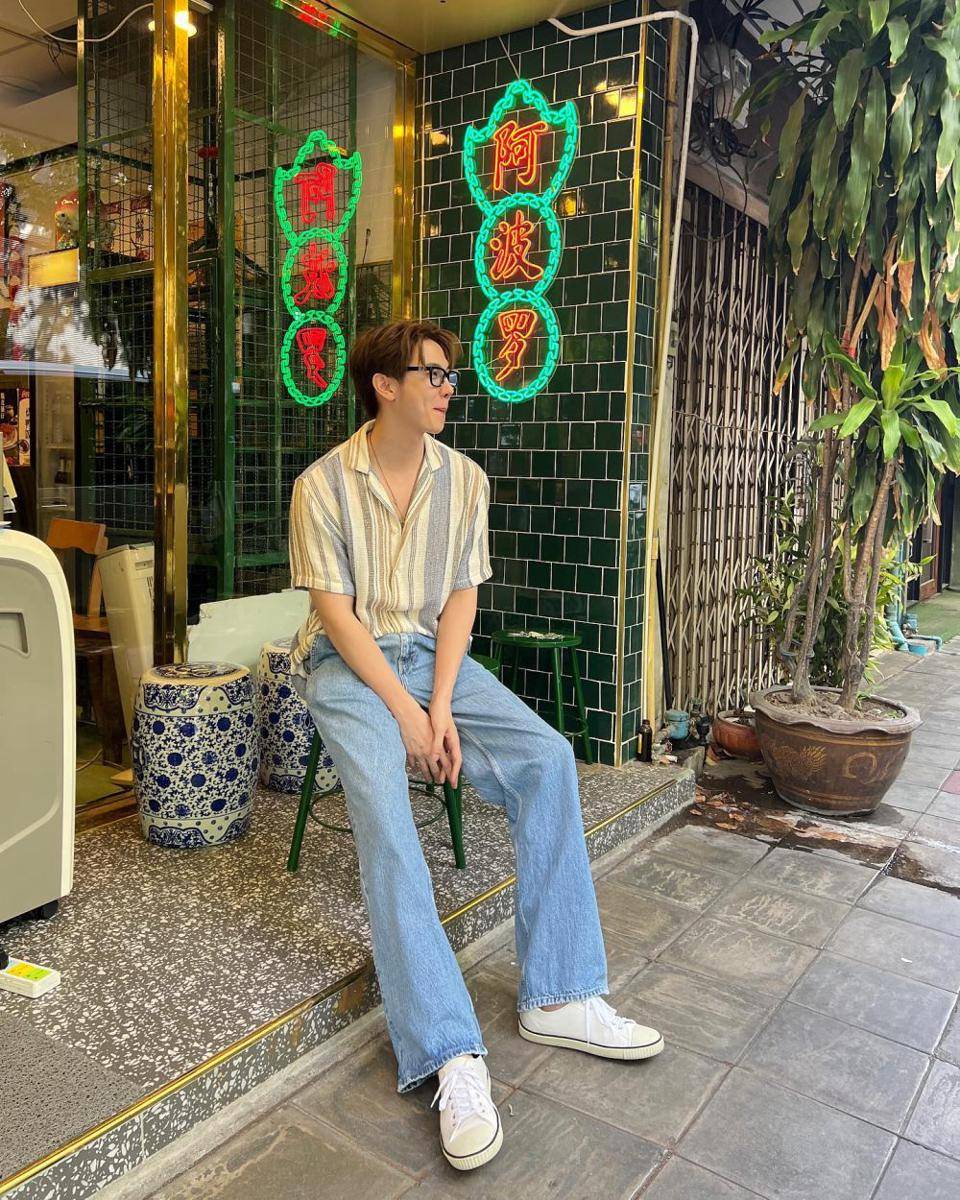 outfit ke kampus ala Maxky Ratchata (instagram.com/maxky_rp)