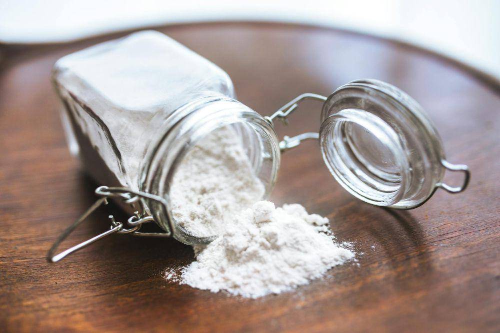 ilustrasi baking soda (pexels.com/Karolina Grabowska)