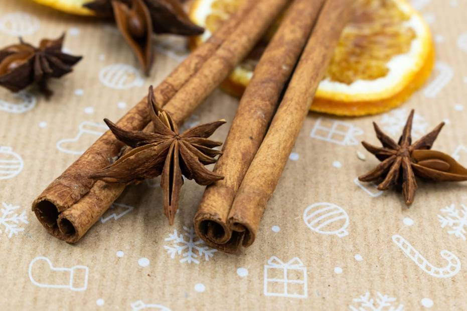 ilustrasi kayu manis (pexels.com/Nikolett Emmert)