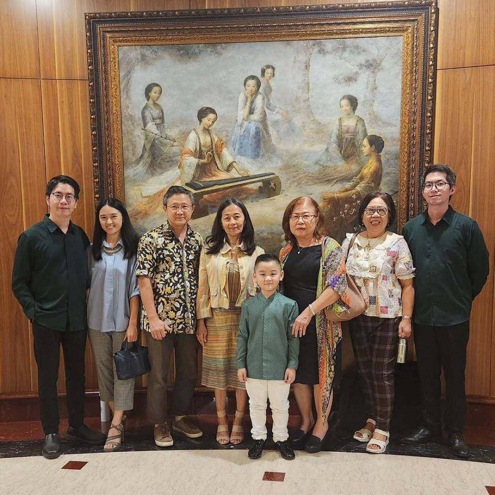 Angie Wiranata (instagram.com/angie.mci10)